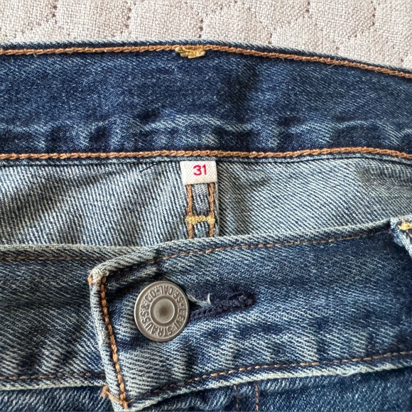 Levi’s Denim Miniskirt, Size 31, Distressed Blue - Picture 5 of 6